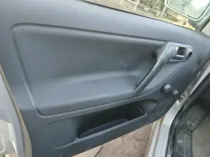 Foto de ELEVALUNAS DELANTERO IZQUIERDO VOLKSWAGEN Polo 6N 1.4  (60 CV / 44 KW)
