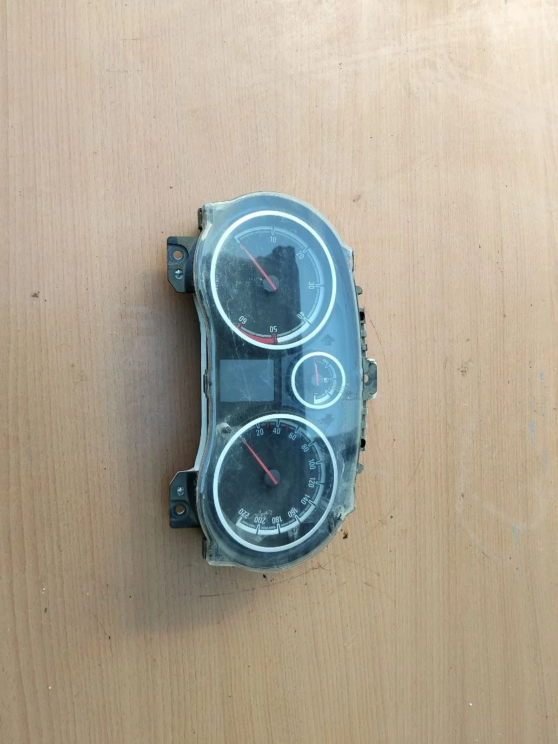 Foto de CUADRO INSTRUMENTOS OPEL CORSA D 1.3 16V CDTI (75 CV / 55 KW) referencia 1303304