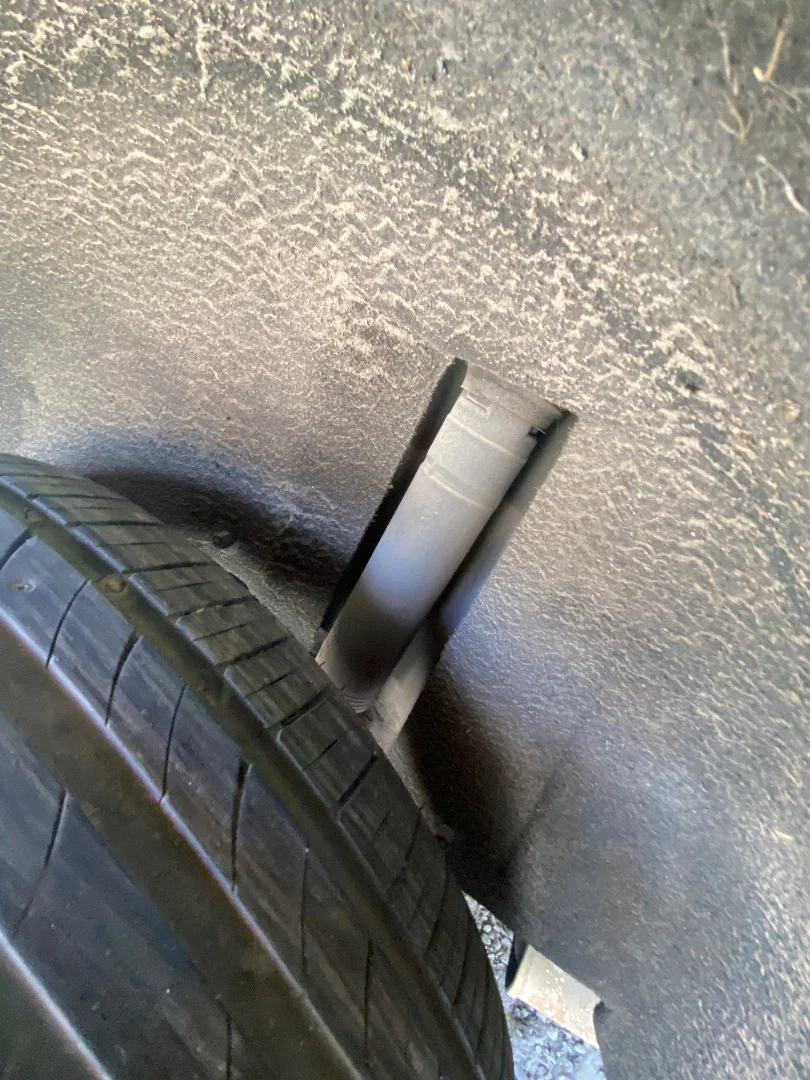Foto de BRAZO SUSPENSION TRASERO IZQUIERDO MERCEDES-BENZ CLK (BM 209) CABRIO 1.8 CAT (163 CV / 120 KW) referencia A2033500006