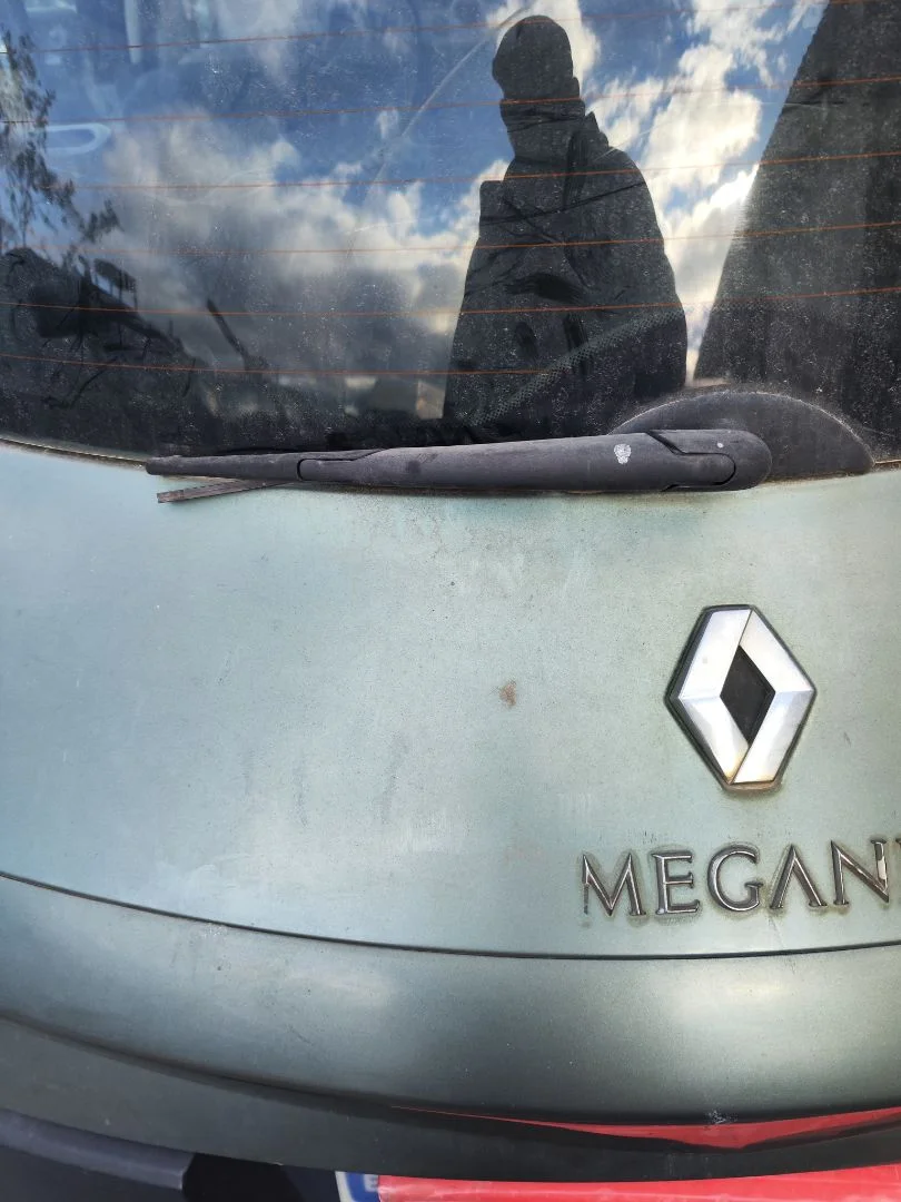 Foto de BRAZO LIMPIA TRASERO RENAULT MEGANE II BERLINA 5P 1.5 dCi Diesel (101 CV / 74 KW) referencia 7701054823