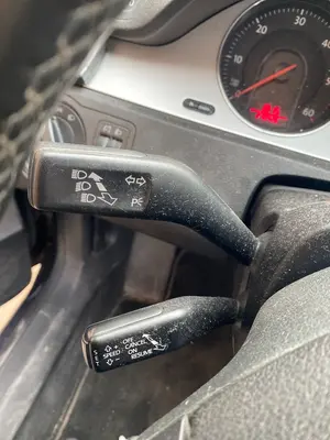 Foto de MANDO MULTIFUNCION VOLKSWAGEN PASSAT BERLINA (3C2) 2.0 TDI (140 CV / 103 KW)