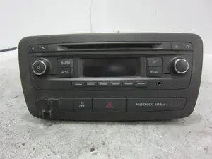 Foto de SISTEMA AUDIO / RADIO CD SEAT IBIZA BERLINA (6J5) 1.2 TSI (86 CV / 63 KW) referencia 6J00035156