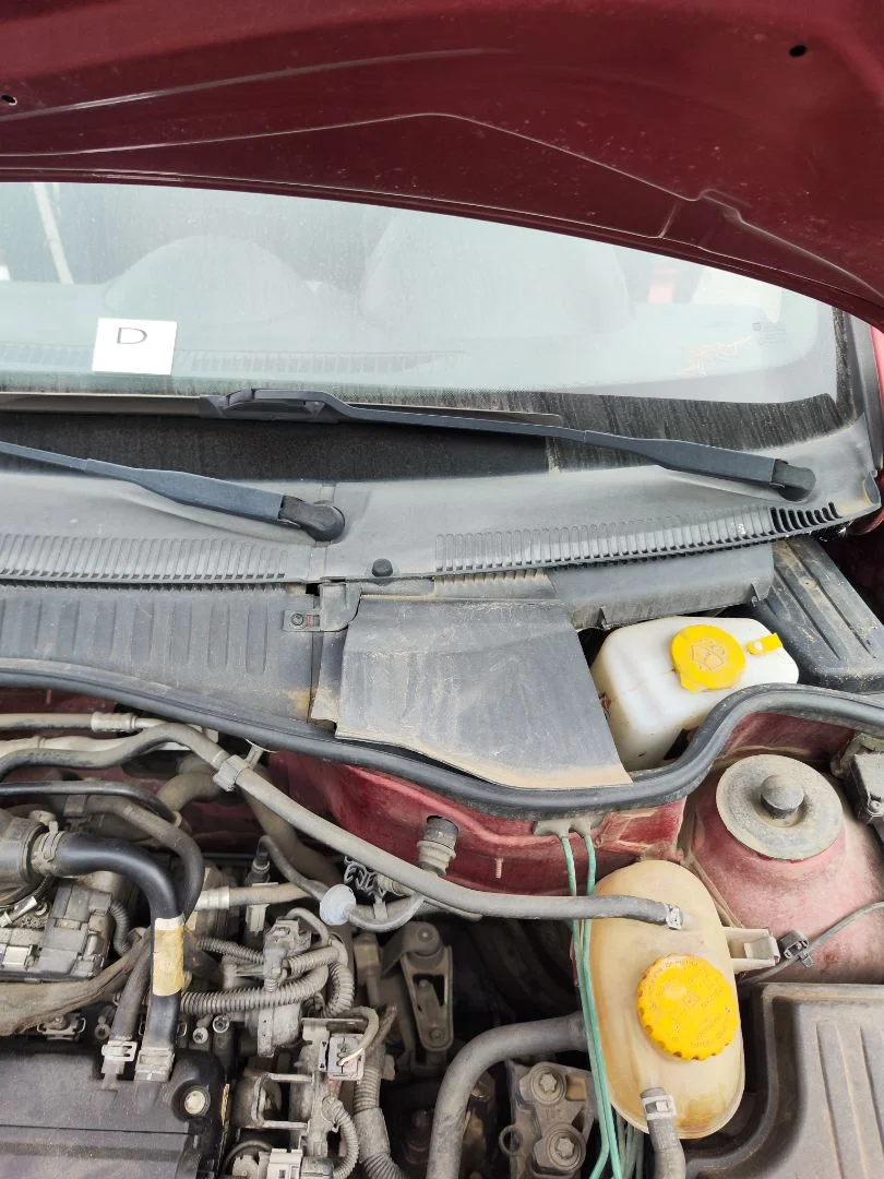 Foto de BRAZO LIMPIA DELANTERO IZQUIERDO OPEL CORSA C 1.2 16V CAT (Z 12 XEP / LB4) (80 CV / 59 KW) referencia 9114666