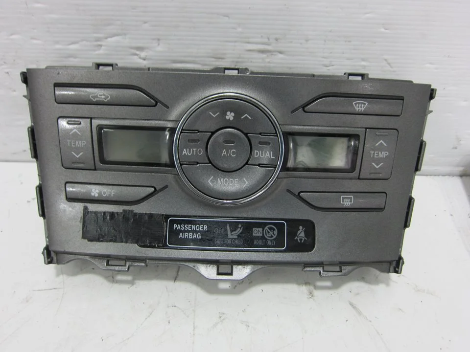 Foto de SISTEMA AUDIO / RADIO CD TOYOTA AURIS (E15) 1.4 Turbodiesel CAT (90 CV / 66 KW) referencia 8612002520