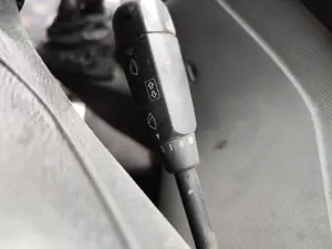 Foto de MANDO MULTIFUNCION MERCEDES-BENZ VITO FURGÓN (639) 2.1 CDI CAT (109 CV / 80 KW)