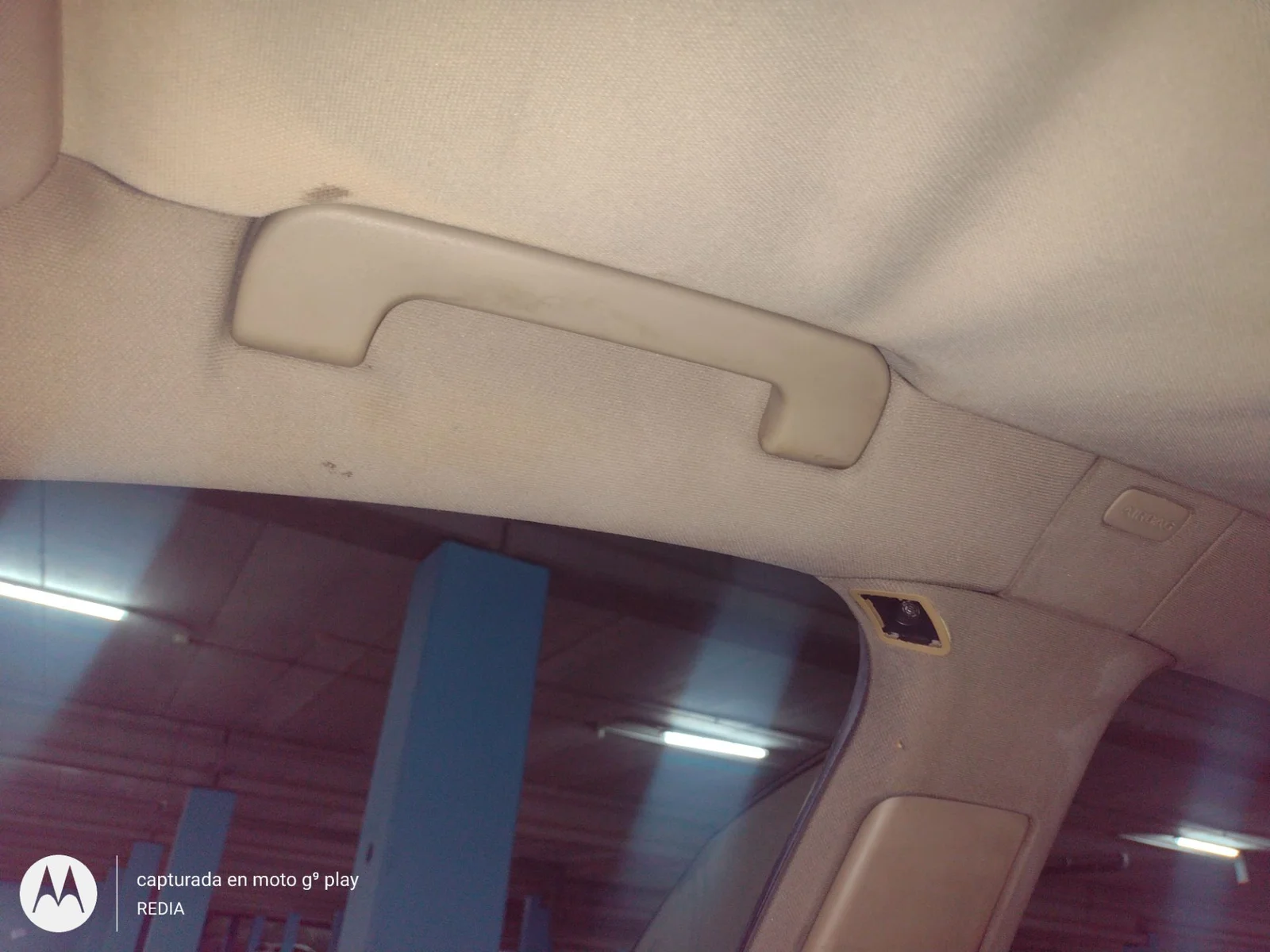 Foto de ASIDERO TECHO DELANTERO DERECHO AUDI A6 BERLINA (4B2) 1.9 TDI (131 CV / 96 KW) referencia 4B0857607B FKZ