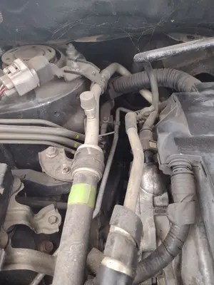 Foto de TUBOS AIRE ACONDICIONADO TOYOTA COROLLA VERSO (R1) 2.2 Turbodiesel CAT (136 CV / 100 KW) referencia 887040F030