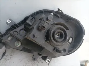 Foto de FARO DERECHO OPEL VIVARO FURGÓN/COMBI 2.0 16V CDTI (114 CV / 84 KW) referencia 93859830 foto 5