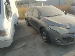 Foto de PUENTE DELANTERO RENAULT MEGANE III SPORT TOURER 1.9 dCi Diesel (131 CV / 96 KW) referencia 544012717R