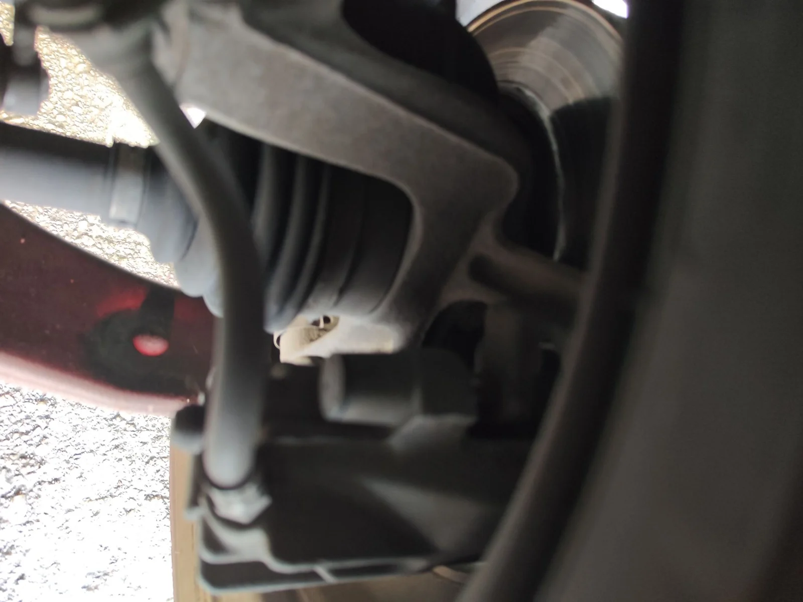 Foto de PINZA DE FRENO DELANTERA IZQUIERDA FORD FOCUS FAMILIAR (CAK) 1.8 TDCi Turbodiesel CAT (116 CV / 85 KW) referencia 1478514