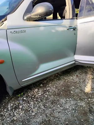 Foto de PUERTA DELANTERA IZQUIERDA CHRYSLER PT CRUISER 2.2 CRD CAT (121 CV / 89 KW) referencia 05066967AE