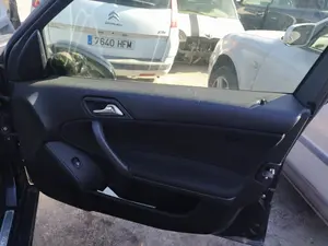 Foto de RETENEDOR PUERTA MERCEDES-BENZ CLASE C (BM 203) BERLINA 2.2 CDI CAT (150 CV / 110 KW) referencia A2037200116
