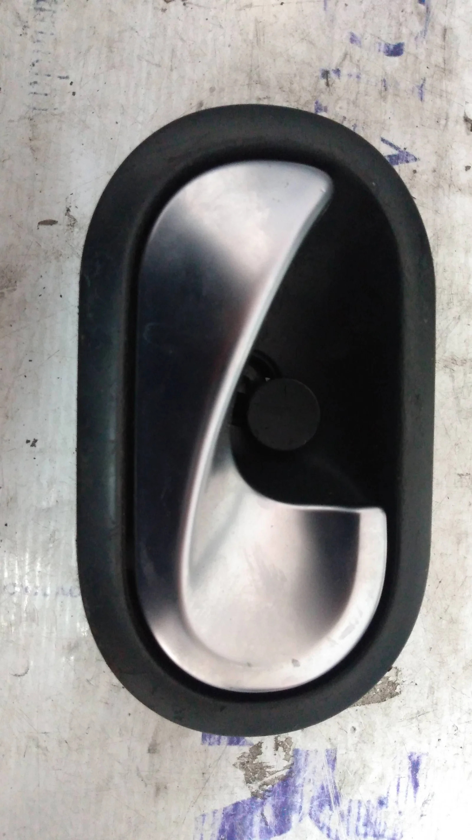 Foto de MANETA INTERIOR DELANTERA DERECHA RENAULT MEGANE II BERLINA 5P referencia 8200028486