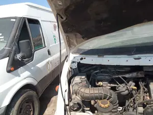 Foto de NO IDENTIFICADO FORD TRANSIT CAJA ABIERTA (FY) 2.4 TDE CAT (125 CV / 92 KW)