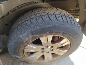 Foto de PASO RUEDA TRASERO DERECHO NISSAN PATHFINDER (R51) 2.5 dCi Diesel CAT (171 CV / 126 KW)