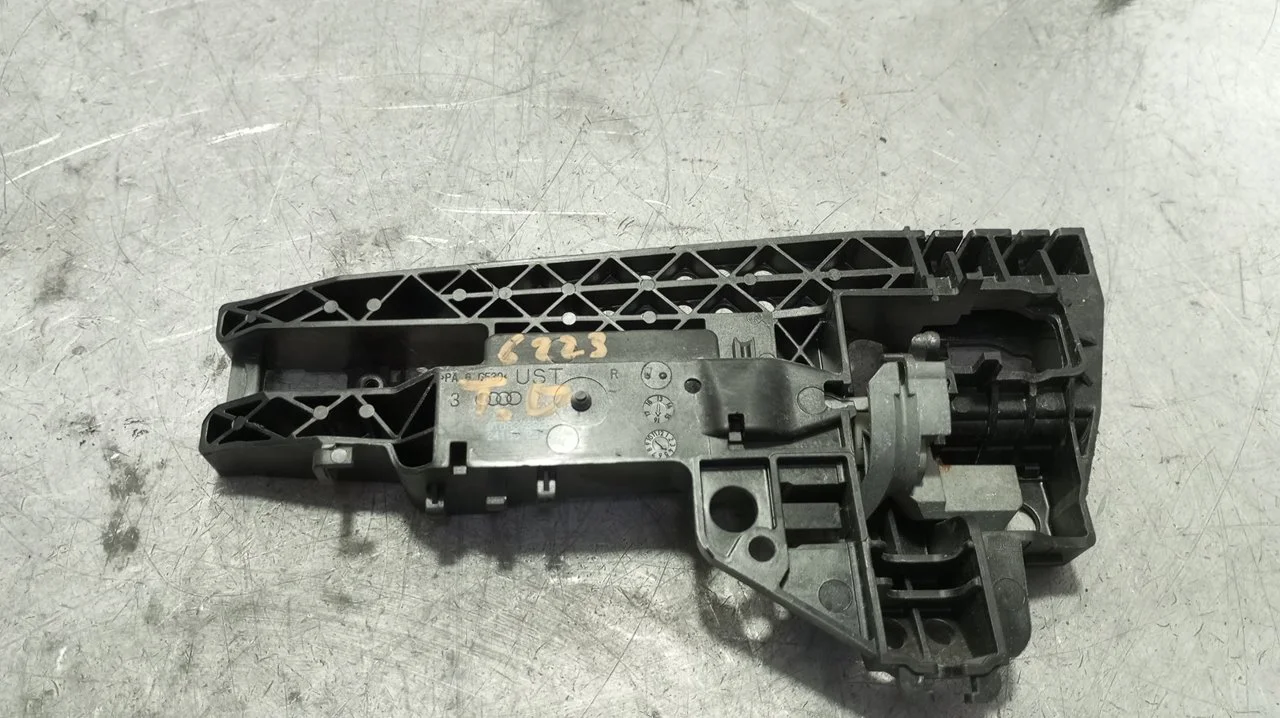 Foto de NO IDENTIFICADO AUDI A1 SPORTBACK (8XF) 1.6 TDI (116 CV / 85 KW) referencia 8T0837886B
