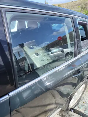 Foto de LUNA TRASERA IZQUIERDA VOLKSWAGEN TOUAREG (7LA) 2.5 TDI (174 CV / 128 KW) referencia 7L0845205D