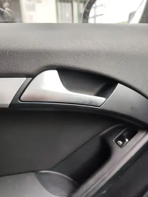 Foto de MANETA INTERIOR DELANTERA IZQUIERDA AUDI A5 COUPE (8T) 2.0 16V TDI (170 CV / 125 KW) referencia 8T0837019A FKZ