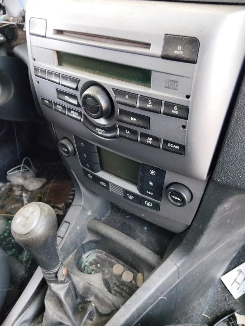 Foto de CONSOLA CENTRAL FIAT STILO (192) 1.9 JTD CAT (116 CV / 85 KW)