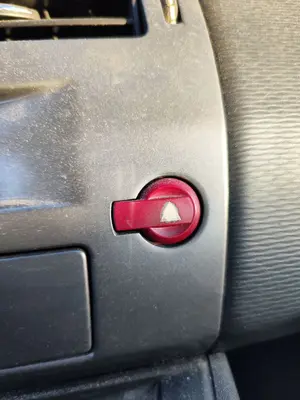 Foto de WARNING CITROEN C4 BERLINA 1.6 16V HDi FAP (109 CV / 80 KW)