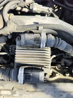 Foto de CENTRALITA MOTOR UCE OPEL ASTRA G BERLINA 1.7 16V DTI CAT (Y 17 DT / LR6) (75 CV / 55 KW)