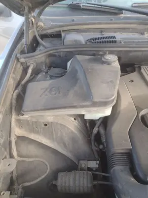 Foto de DEPOSITO LIMPIA BMW SERIE X5 (E53) 3.0 Turbodiesel CAT (218 CV / 160 KW) referencia 61678252738