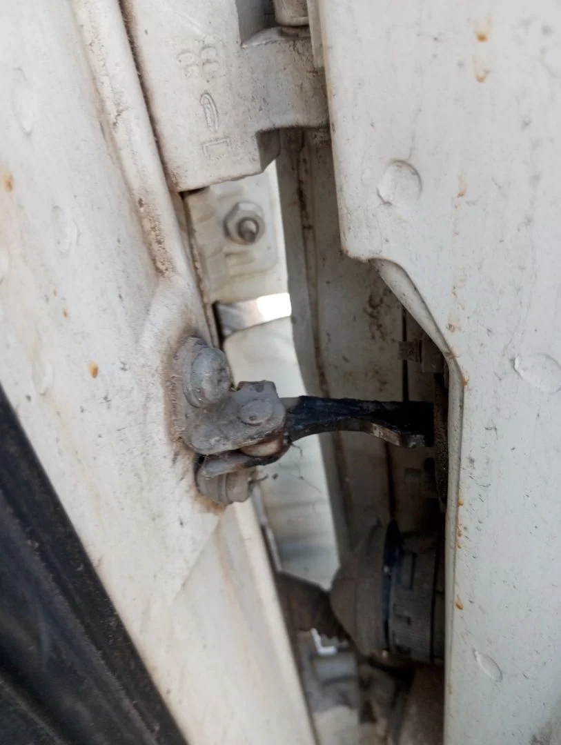 Foto de RETENEDOR PUERTA CITROEN BERLINGO 1.9 Diesel (69 CV / 51 KW) referencia 9181G4