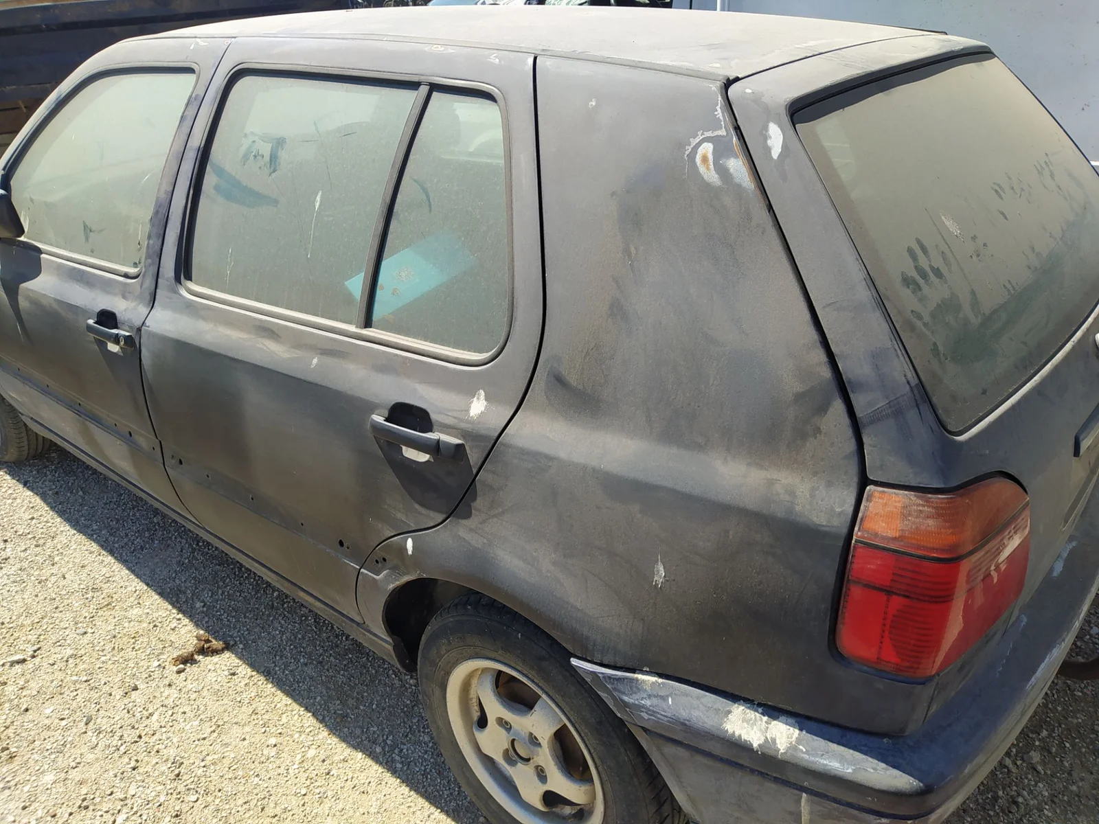 Foto de PUENTE TRASERO VOLKSWAGEN GOLF III (1H1)(11.1991) 1.6 (75 CV / 55 KW) referencia 1H0500051S