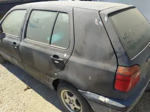 Foto de PUENTE TRASERO VOLKSWAGEN GOLF III (1H1)(11.1991) 1.6  (75 CV / 55 KW) referencia 1H0500051S