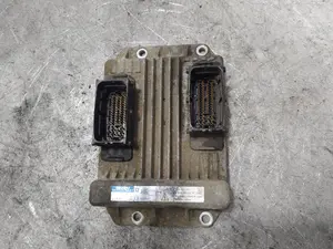 Foto de CENTRALITA MOTOR UCE OPEL MERIVA 1.7 16V DTI CAT (Y 17 DT / LR6) (75 CV / 55 KW) referencia 8973509487