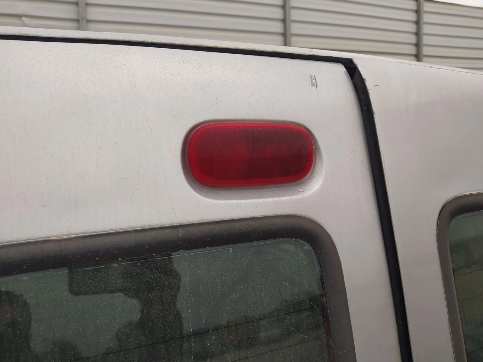 Foto de LUZ CENTRAL DE FRENO PEUGEOT EXPERT FURGÓN COMFORT (1995) 2.0 HDi (109 CV / 80 KW)