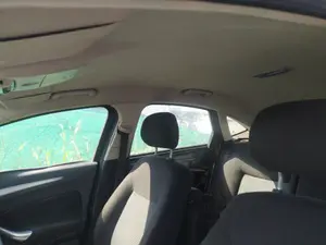 Foto de ASIDERO TECHO TRASERO DERECHO FORD MONDEO BERLINA (CA2) 2.0 TDCi CAT (131 CV / 96 KW)