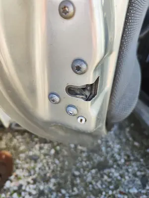 Foto de CERRADURA PUERTA TRASERA IZQUIERDA FIAT II PUNTO (188) BERLINA 1.3 JTD CAT (69 CV / 51 KW) referencia 0046536067