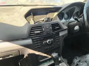Foto de SISTEMA AUDIO / RADIO CD MERCEDES-BENZ CLASE E (BM 207) CABRIO 2.1 CDI CAT (170 CV / 125 KW)