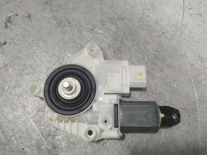 Foto de MOTOR ELEVALUNAS TRASERO DERECHO BMW SERIE X3 (G01) 3.0 24V Turbodiesel (265 CV / 195 KW) referencia 7455084