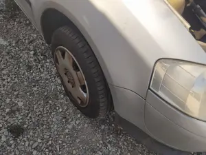 Foto de PINZA DE FRENO DELANTERA DERECHA VOLKSWAGEN FOX (5Z1)(04.2005) 1.4  (75 CV / 55 KW) referencia 1K0615124D