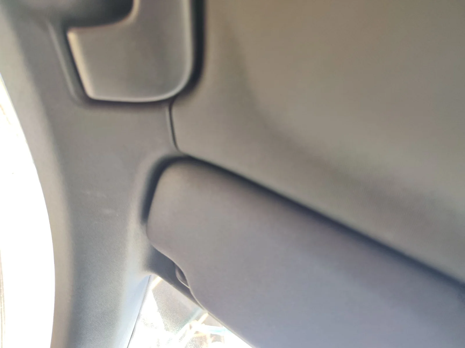 Foto de ASIDERO TECHO DELANTERO IZQUIERDO AUDI A4 AVANT (8E) 3.0 V6 24V TDI (233 CV / 171 KW) referencia 8E0857607C FKZ