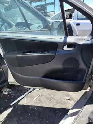 Foto de GUARNECIDO PUERTA DELANTERA IZQUIERDA PEUGEOT 207 1.4  (73 CV / 54 KW) referencia 9341E7