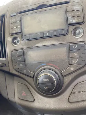 Foto de MANDO CALEFACCION / AIRE ACONDICIONADO HYUNDAI I30 (FD) 1.6 CRDi CAT (116 CV / 85 KW)