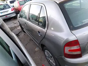 Foto de BIELETA ESTABILIZADORA TRASERA IZQUIERDA SKODA FABIA (6Y2/6Y3) 1.4 TDI (69 CV / 51 KW) referencia 6Q0611019Q