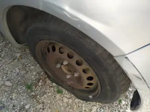 Foto de BRAZO SUSPENSION TRASERO IZQUIERDO MITSUBISHI COLT CZ3 BERL. 5 (Z30A) 1.1 CAT (75 CV / 55 KW)