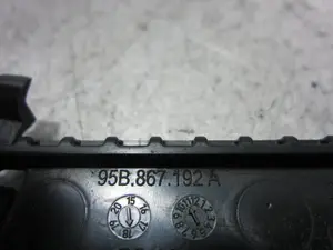 Foto de MOLDURA PORSCHE MACAN (95BA) referencia 95B867192A foto 3
