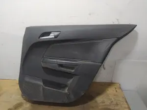 Foto de GUARNECIDO PUERTA TRASERA DERECHA OPEL ASTRA H BERLINA 1.7 16V CDTI (101 CV / 74 KW) referencia 13177104