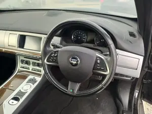 Foto de CENTRALITA AIRBAG JAGUAR XF 3.0 V6 Diesel CAT (241 CV / 177 KW) referencia C2Z  9457