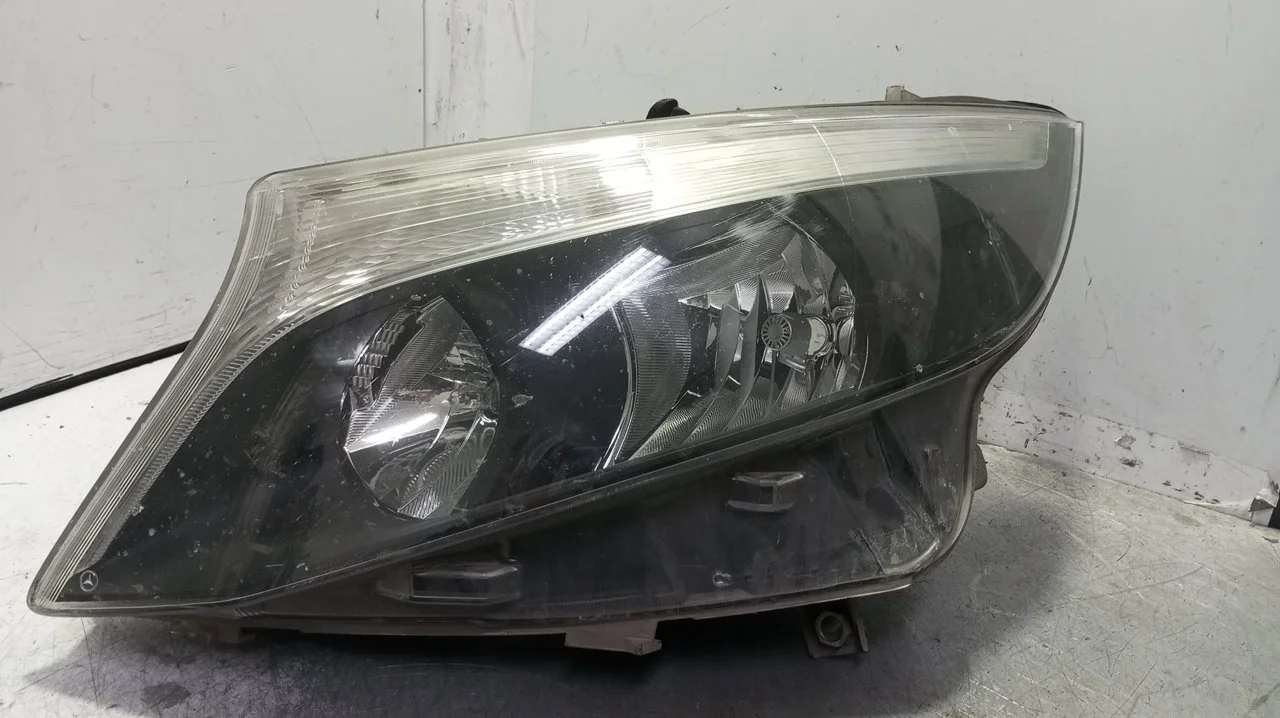 Foto de FARO IZQUIERDO MERCEDES-BENZ VITO FURGÓN (447) 1.6 CDI CAT (114 CV / 84 KW) referencia A4479067700