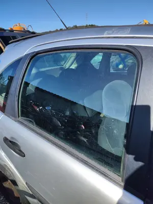 Foto de LUNA TRASERA DERECHA CITROEN C3 1.4  (73 CV / 54 KW) referencia 9204E5