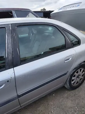 Foto de LUNA TRASERA IZQUIERDA VOLVO S80 BERLINA 2.4 CAT (140 CV / 103 KW) referencia 30674314