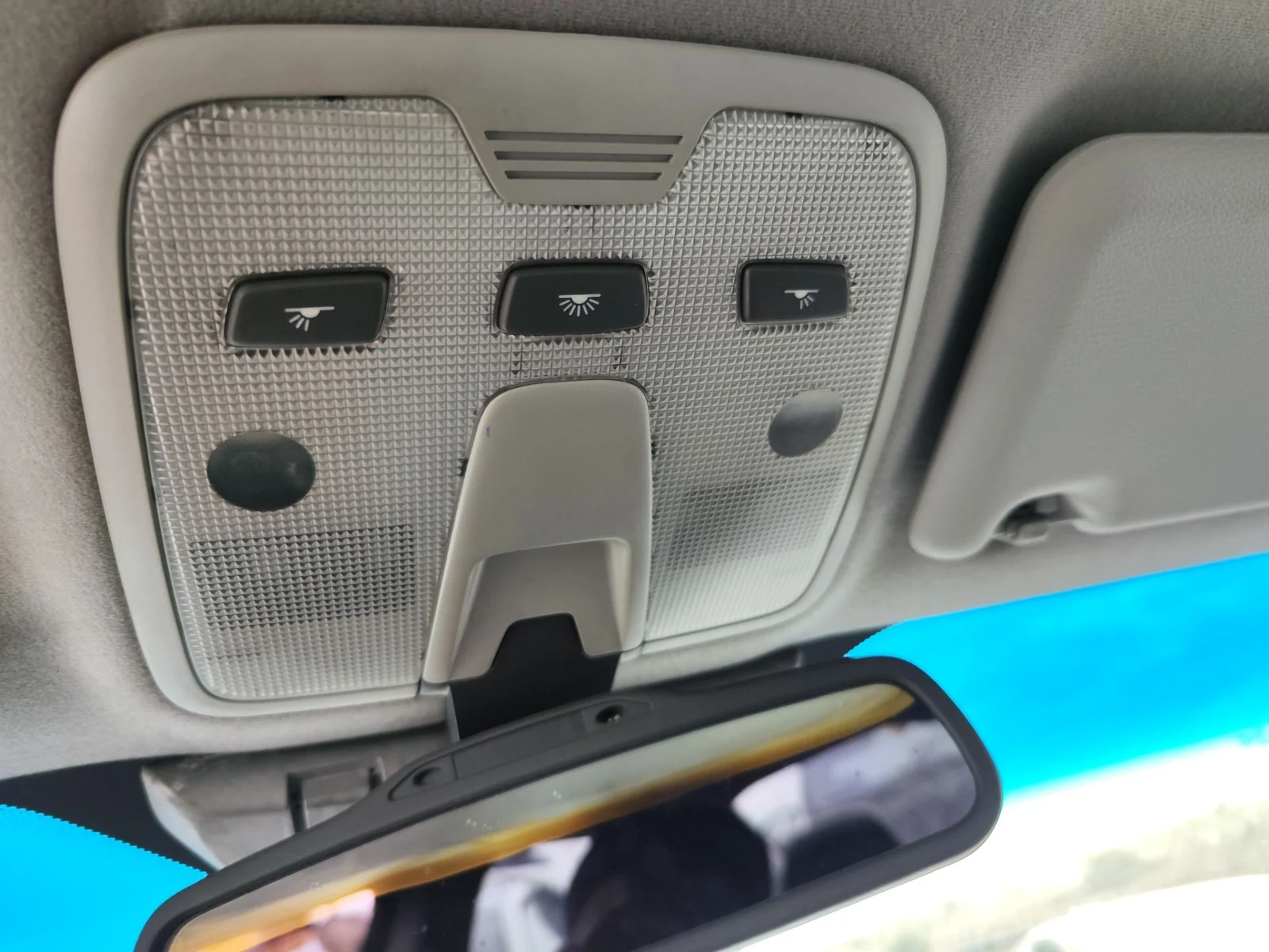 Foto de LUZ INTERIOR VOLVO S80 BERLINA 2.4 CAT (140 CV / 103 KW) referencia 9483961