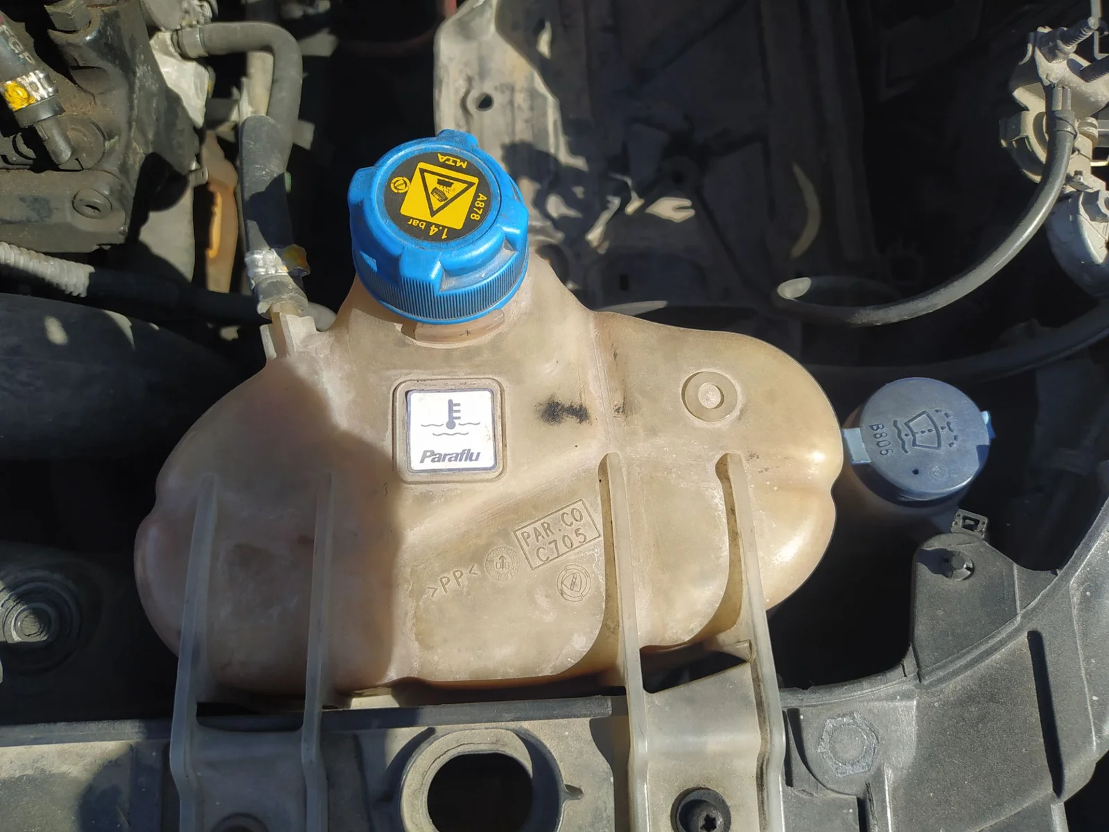 Foto de DEPOSITO EXPANSION FIAT GRANDE PUNTO (199) 1.3 16V JTD CAT (75 CV / 55 KW) referencia 0055700508