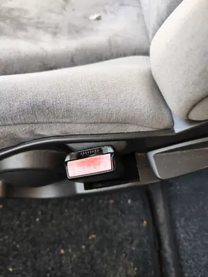 Foto de ENGANCHE CINTURON DELANTERO DERECHO CITROEN C8 2.0 HDi CAT (RHK / DW10UTED4) (120 CV / 88 KW)